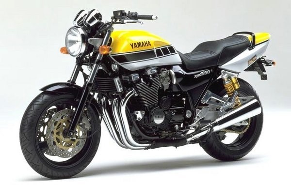 1995-1999_yamaha-xjr1200